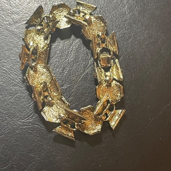 70s MOGHUL Gripoix Glow Etruscan Egyptian Bracelet Vintage Runway - Picture 4 of 5